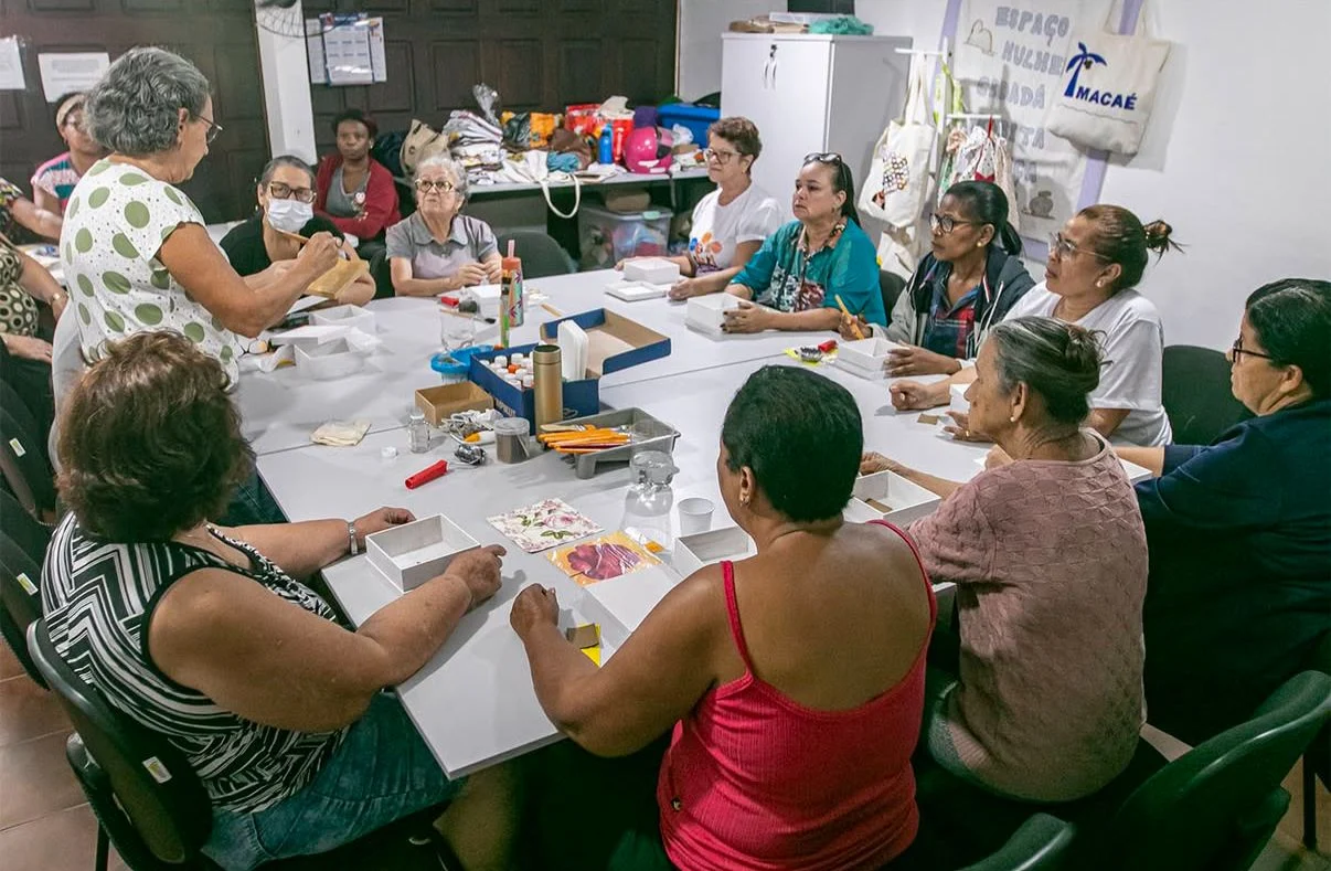 Com foco na autonomia feminina, Espaço Mulher Cidadã abre novas turmas de cursos gratuitos em Macaé
