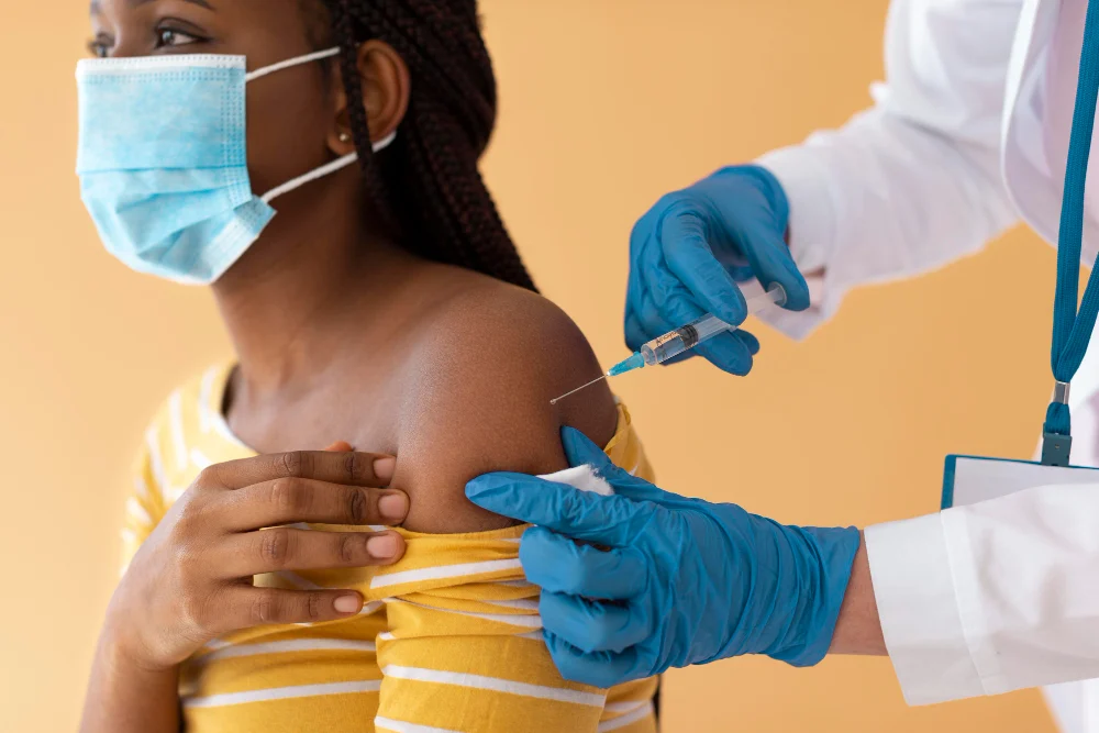 Macaé amplia campanha de vacinação contra o HPV com foco em adolescentes de 15 a 19 anos