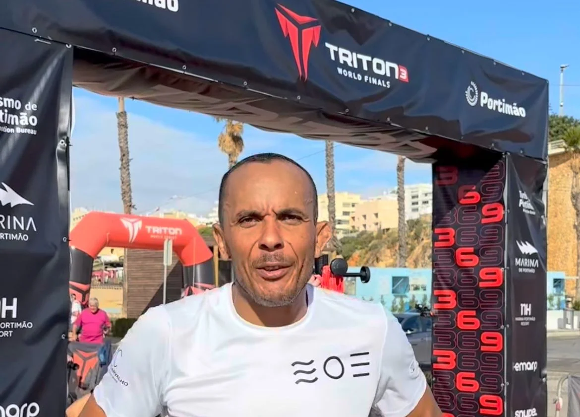 Atleta macaense Antônio Barreto conquista 5º lugar no Mundial Triton em Portugal e representa o Brasil com destaque