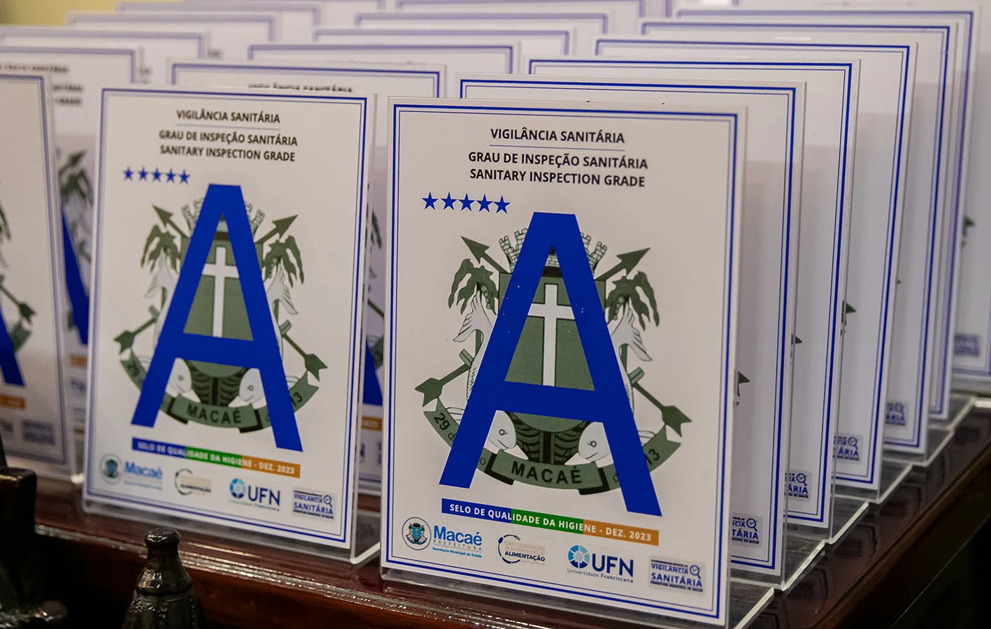 Macaé premia 19 estabelecimentos com o Selo A B C por excelência em boas práticas sanitárias