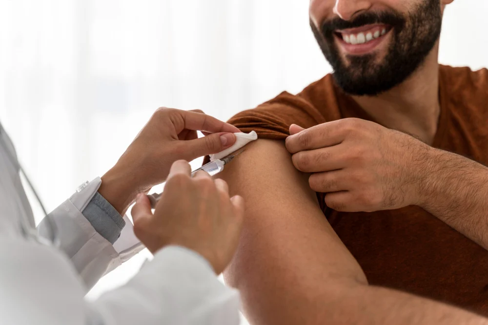 Verão leva Macaé a intensificar vacinação contra a dengue