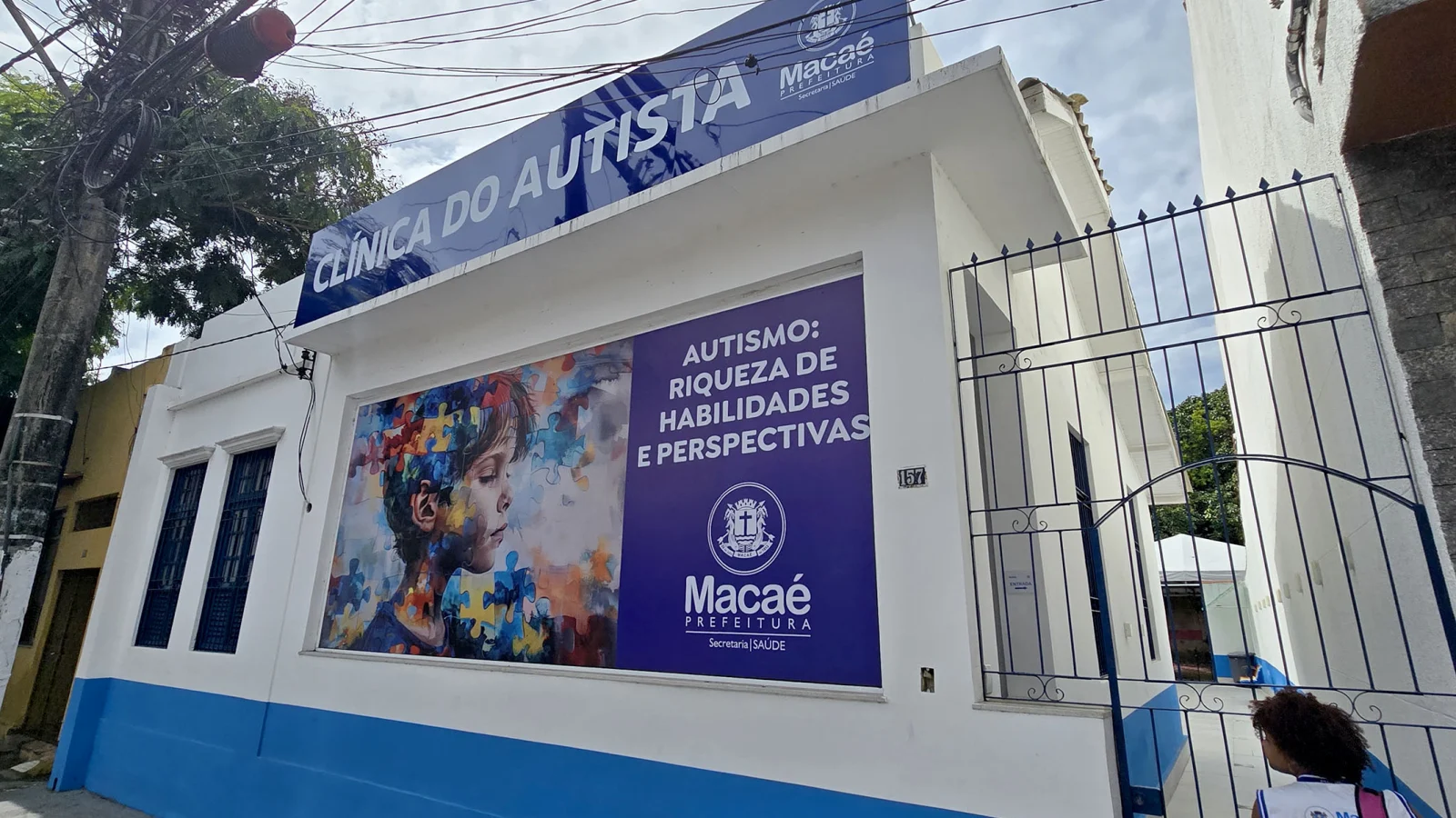 Macaé passa a oferecer versão digital da carteira para pessoas com TEA