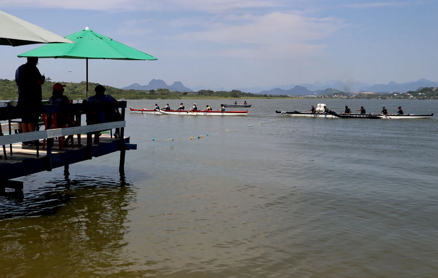 Fim de semana esportivo movimenta Macaé com canoa havaiana, pesca esportiva e futsal