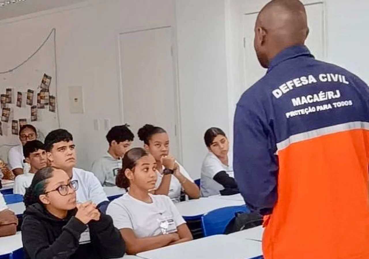 Defesa Civil de Macaé realiza treinamento para Guardas Mirins com foco em prevenção e primeiros socorros