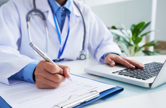 Dona Alba mantém mutirão de especialidades médicas neste sábado
